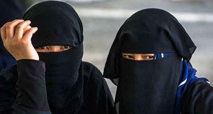 MUSLIM BULLI BAI એપ પર મુસ્લિમ મહિલાઓની હરાજી મામલે ભારે હોબાળો,કેસ નોંધાયો