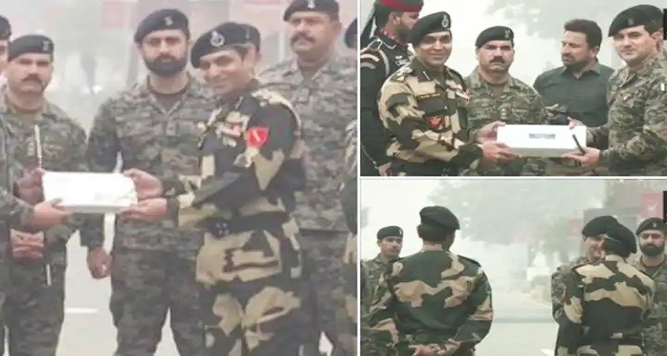 SAINAIK અટારી-વાઘા બોર્ડર પર BSF અને પાકિસ્તાન સૈનિકોએ એકબીજાને મીઠાઇ આપી