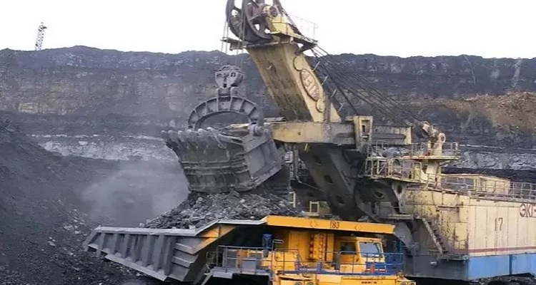 કોલસા બંગાળના પાંડવેશ્વરની કોલાસા ખાણમાં મોટી દુર્ઘટના 4 મજૂરોના મોત,એકની હાલત ગંભીર