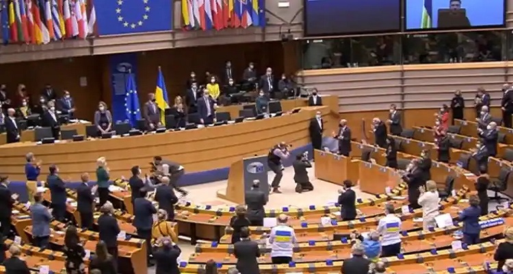 eu યુરોપિયન સંઘે યુક્રેનને આપી માન્યતા,હવે યુરોપ દેશમાં સામેલ