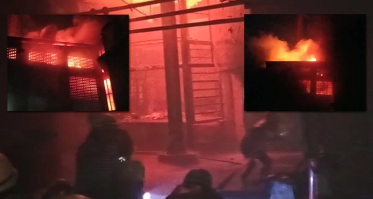 Untitled 3 પાંડેસરા વિસ્તારમાં ટેક્સટાઈલ મિલમાં ભીષણ આગ, 15-20 ફાયર ટેન્ડર ઘટના સ્થળે પહોંચ્યા