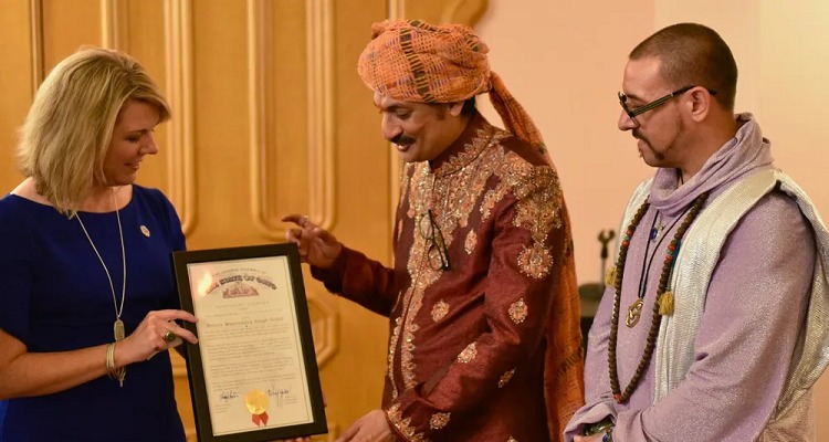 devshayani 12 ભારતના પ્રથમ ગે પ્રિન્સ માનવેન્દ્ર સિંહ ગોહિલે તેના ગે મિત્ર સાથે કર્યા લગ્ન