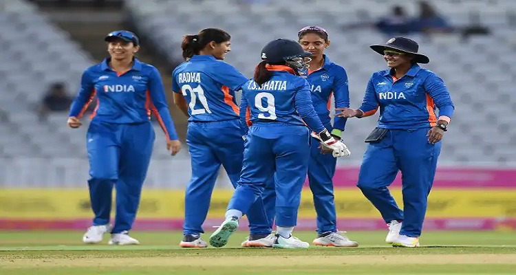 3 1 5 ભારતીય મહિલા ક્રિકેટ ટીમ ઈંગ્લેન્ડને 4 રને હરાવી પહોંચી ફાઇનલમાં, ગોલ્ડ તરફ આગેકૂચ