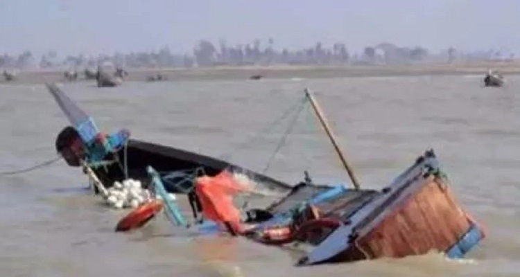 2 60 બાંગ્લાદેશમાં મુસાફરોથી ભરેલી નાવ નદીમાં પલટી જતા 24 લોકોના મોત,અનેક લોકો લાપતા