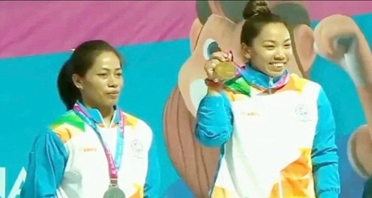 5 51 ઓલિમ્પિક મેડલ વિજેતા વેઈટલિફ્ટર મીરાબાઈ ચાનુએ સંજીતાને 4 કિલોના માર્જિનથી હરાવી ગોલ્ડ જીત્યો