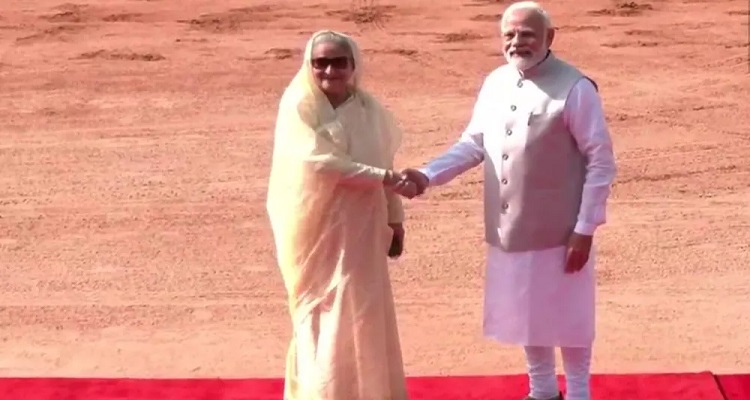5 8 બાંગ્લાદેશના વડાપ્રધાન શેખ હસીનાએ PM મોદી સાથે કરી મુલાકાત,ભારત આવીને મળે છે ખુશી