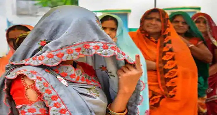 9 1 રાજગઢ જિલ્લાની મહિલાએ નકલી દસ્તાવેજો દ્વારા સરપંચ પદની ચૂંટણી જીતી,જાણો હકીકત