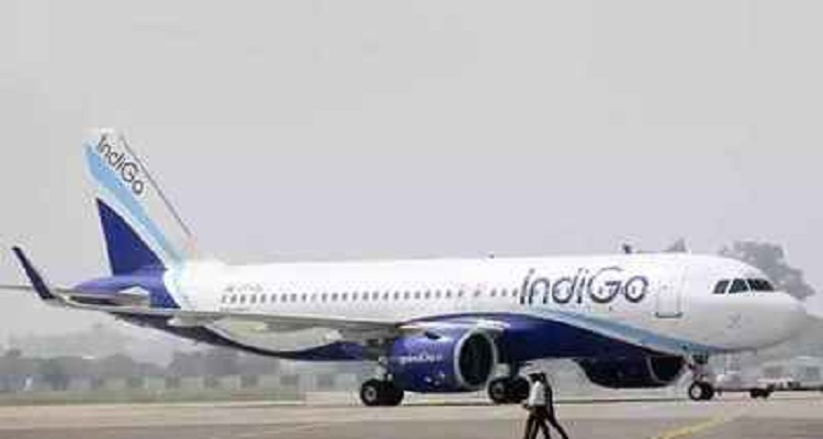 9 ઈન્ડિગો વિમાનના એન્જિનમાં વાઈબ્રેશન થતા દિલ્હીમાં ઇમરજન્સી લેન્ડિંગ