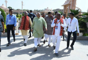 Gujarat CM in Khodaldham