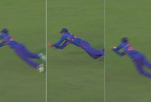 Akshar Patel Superman Catch