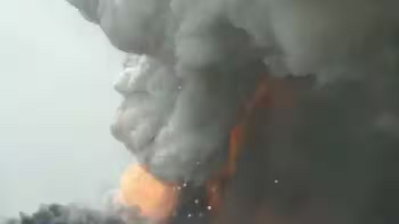 Untitled 84 મોડાસામાં ફટાકડાની ફેક્ટરીમાં લાગી આગ, ચાર લોકોના મોત: જુઓ વીડિયો