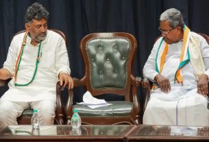 New claim Karnataka કર્ણાટકમાં સીએમ પદ માટે શિવકુમાર-સિદ્ધારામૈયાની ગૂંચ વચ્ચે નવા દાવા રજૂ થવા માંડ્યા