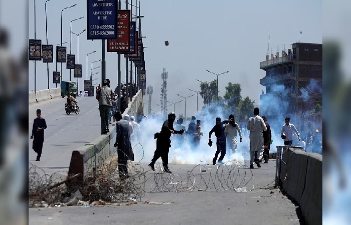 Pak Violence ઇમરાનની ધરપકડ પછીની હિંસાને "પાક લશ્કરે" કાળો અધ્યાય ગણાવ્યો