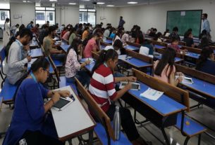 Paperless Exam પેપરલેસ પરીક્ષા લેતી ગુજરાતની સૌપ્રથમ યુનિવર્સિટી