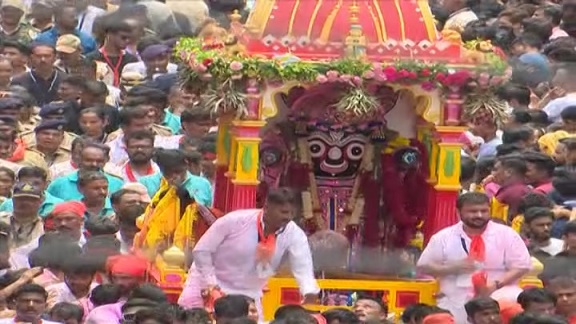 Ahmedabad Rathyatra Nijmandir ભગવાન જગન્નાથ મોસાળ સરસપુરથી નિજમંદિર જવા નીકળ્યા, તંબુચોકી પહોંચ્યા
