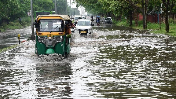 Gujarat Heavy rain 1 જૂનાગઢમાં મેઘતાંડવઃ 24 કલાકમાં 11 ઇંચ વરસાદ ખાબક્યો, રાજયના 224 તાલુકામાં વરસાદ