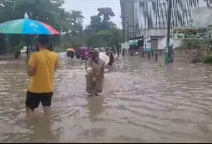 Navsari Rain 1 નવસારીમાં છેલ્લા 24 કલાકમાં 12 ઇંચ વરસાદ ખાબક્યો