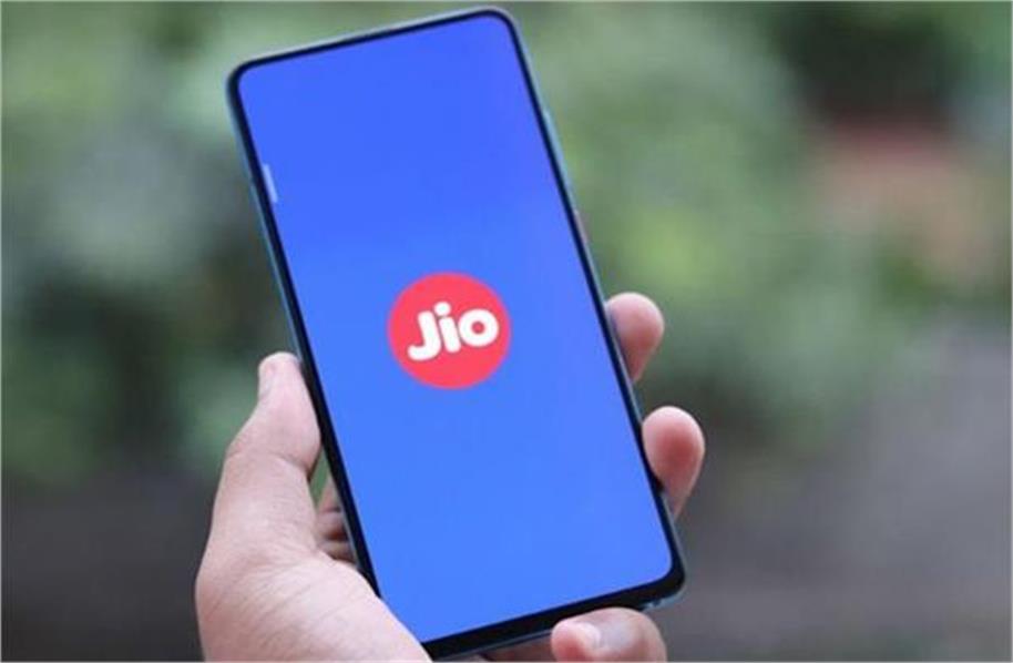 jio launch chipest 4g phone JIO એ લોન્ચ કર્યો સૌથી સસ્તો ફોન, જાણો તેના ફીચર્સ