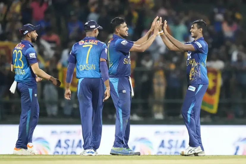 sri-lanka-bowled-out-bangladesh-for-164-matheesha-pathirana-took-four-wickets-najmul-hossain-shanto-scored-fifty-asia-cup-2023