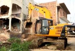 Haryana violence bulldozer 1 હરિયાણામાં હિંસા પછી 1,200થી વધુ સંપત્તિ પર બુલડોઝર ફરી વળ્યું