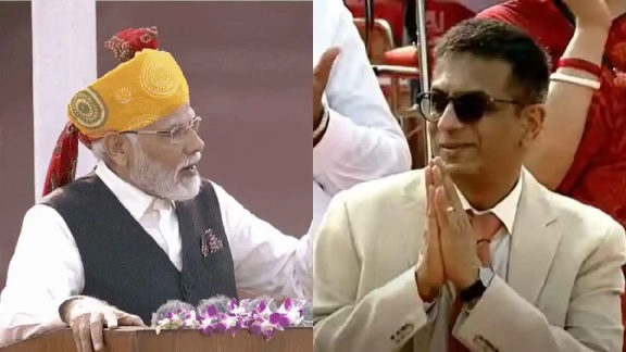 PM Modi Chandrachud PM મોદીએ સુપ્રીમ કોર્ટ વિશે શું કહ્યું... તેમની બાજુમાં બેઠેલા CJI પણ હાથ જોડ્યા