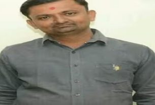 Parikshit patel હિંમતનગર સબરજિસ્ટ્રાર ઓફિસમાં યુવક અચાનક ઢળી પડ્યો, હાર્ટએટેકથી મોત