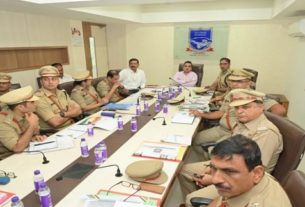 Untitled 212 ગુજરાત પોલીસ બનાવશે એકશન પ્લાન, ટીમ બની રાજ્યના જનપ્રશ્નો કરશે હલ