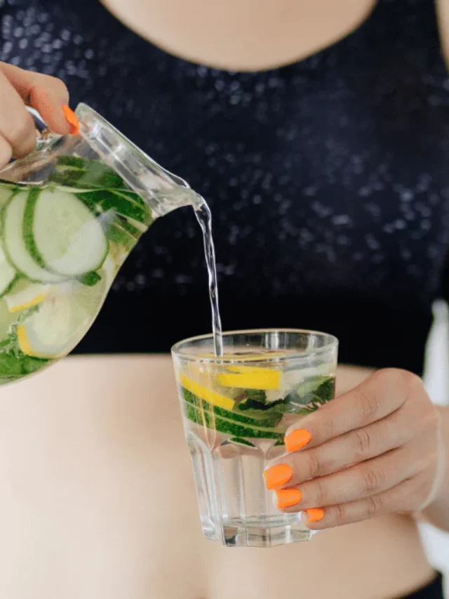 Expert_Insights_Dermatologists_Weigh_in_on_Water_and_Skin