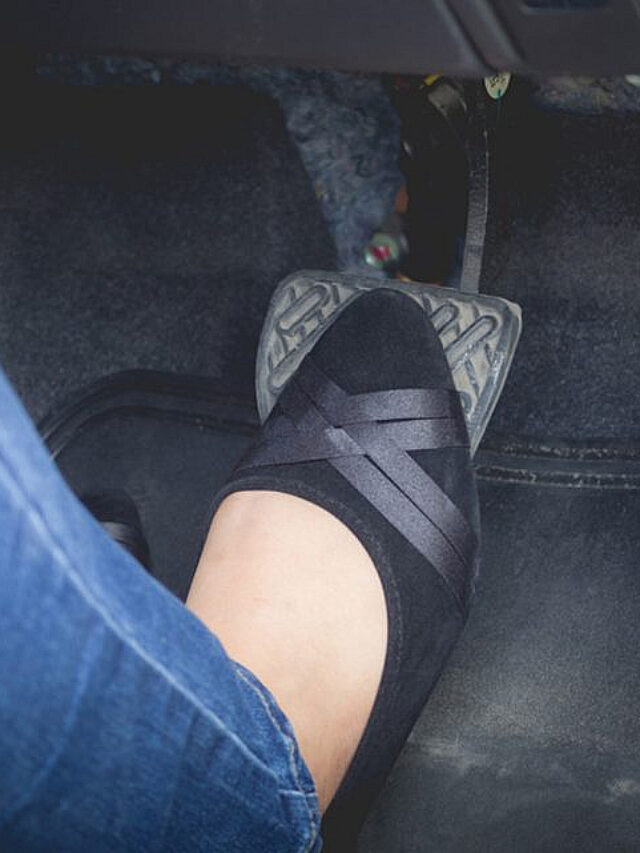 Brake-pedal-18-03-1024x640