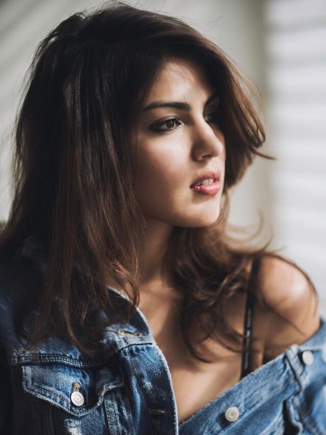 Rhea-Chakraborty-Photos-1