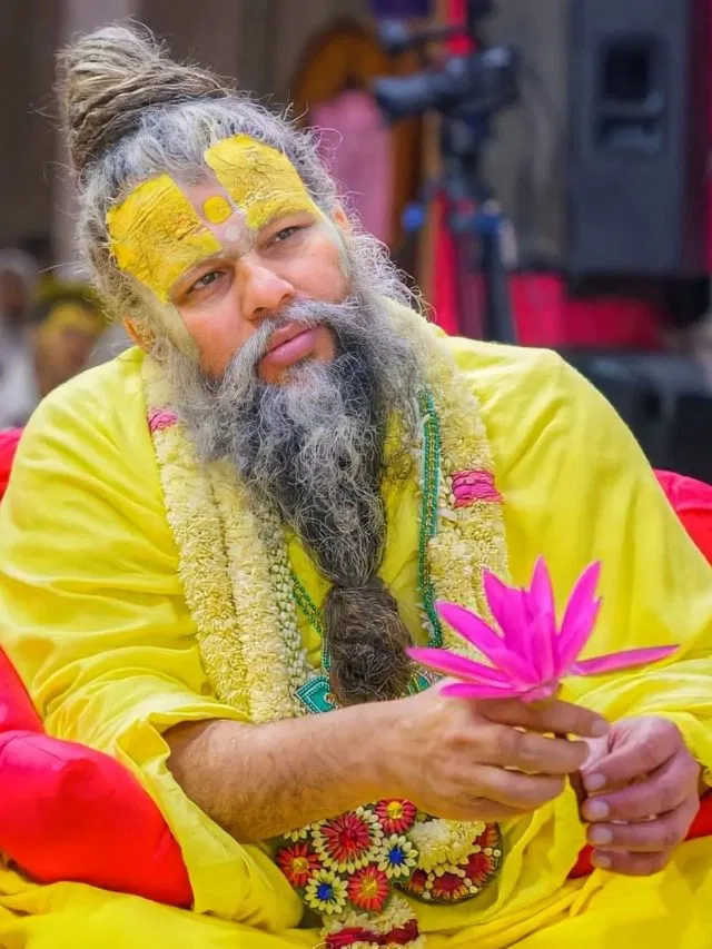 cropped-premanand-ji-maharaj-1