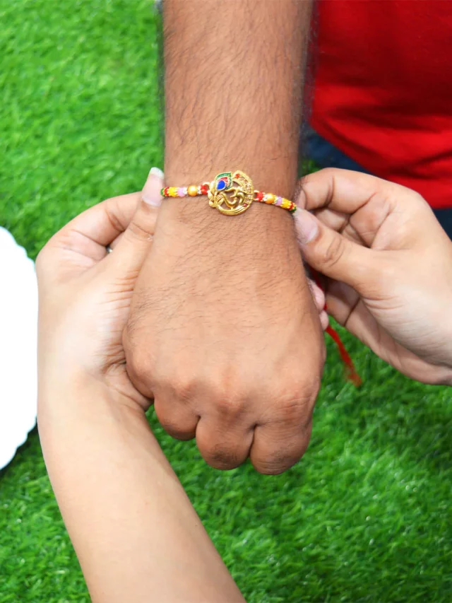 omrakhi2