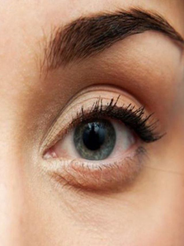 Female-Right-Eye-Blinking-Means