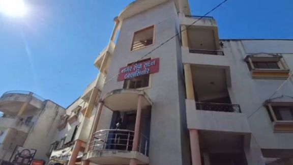 કાયદેસર કાર્યવાહીની માંગ