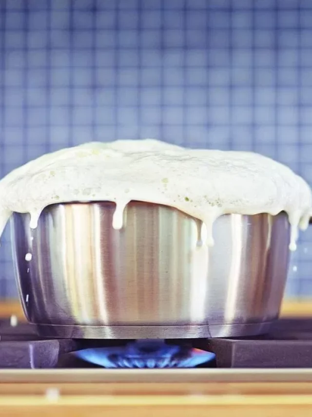 Advantages-and-Disadvantages-of-Drinking-Boiled-Milk-8