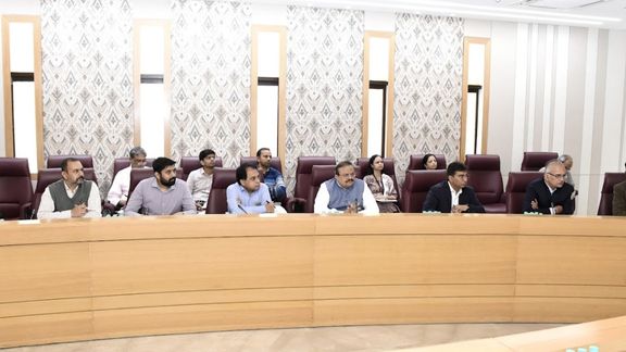 ટેસ્ટીંગનો વ્યાપ વધારવા અને લીકેજીસ તાત્કાલિક ધોરણે અટકાવવાના પગલાઓ લેવા તાકીદ કરી