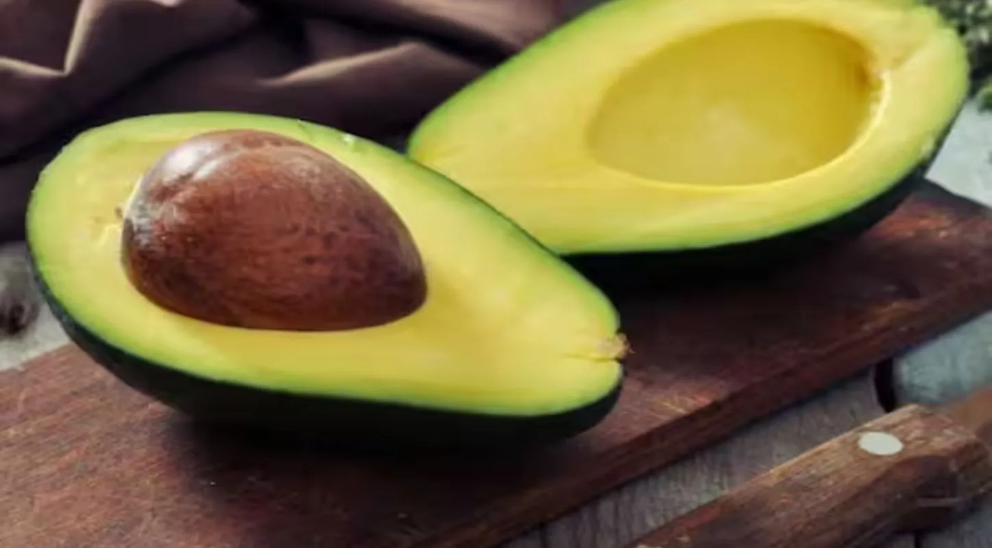 Avocado Face Pack, એવોકાડો ફેસપેક, ડ્રાય સ્કિન,નેચરલ, બ્યુટી ટિપ્સ