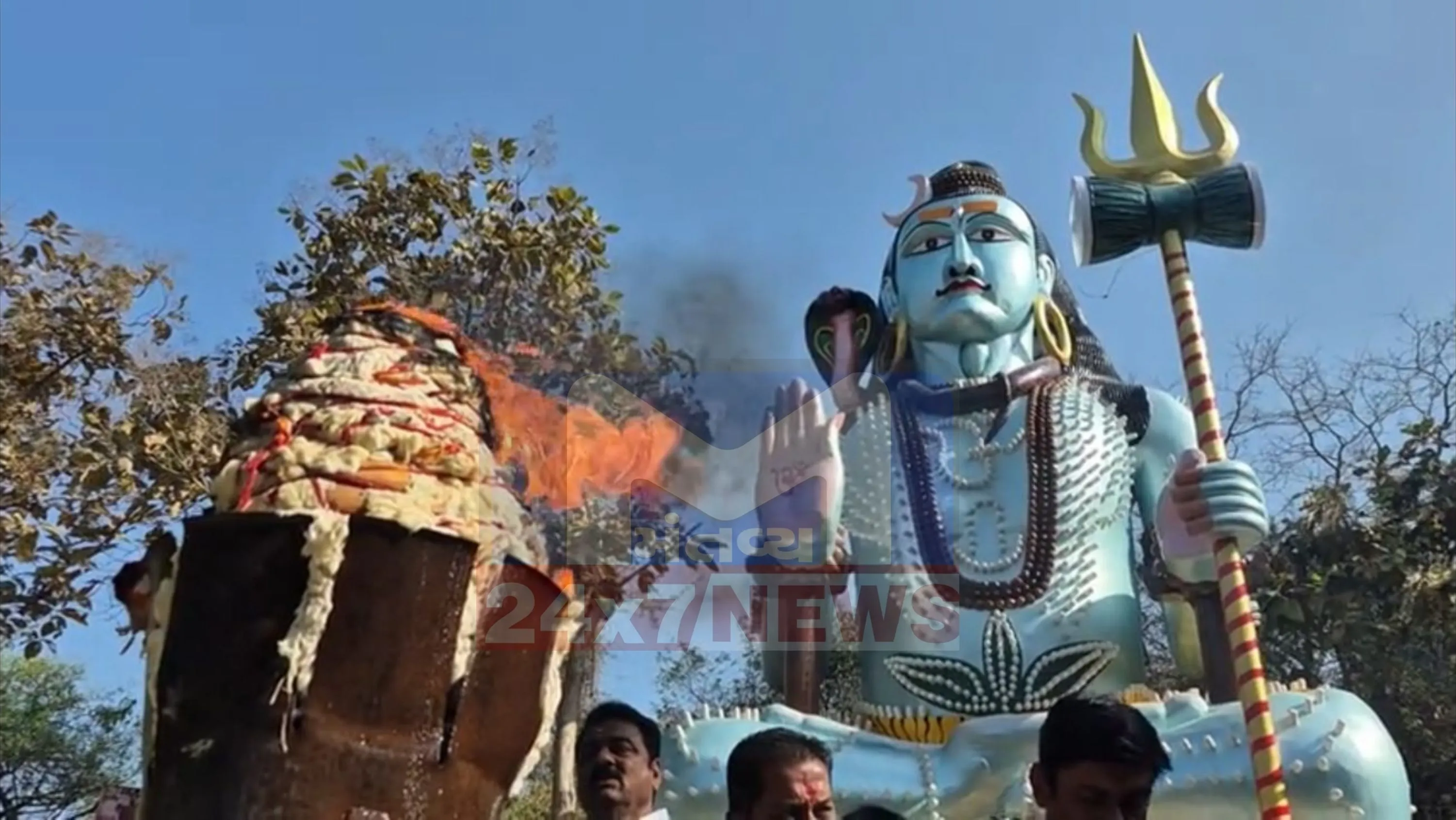 શિવરાત્રીની ઉજવણી કરવામાં આવે છે અને એની ઓળખ છે આ જ્યોત (Mahajyot)જી હા સવા મણ રૂ અને 50 કિલો ઘી થી બનાવેલ છે