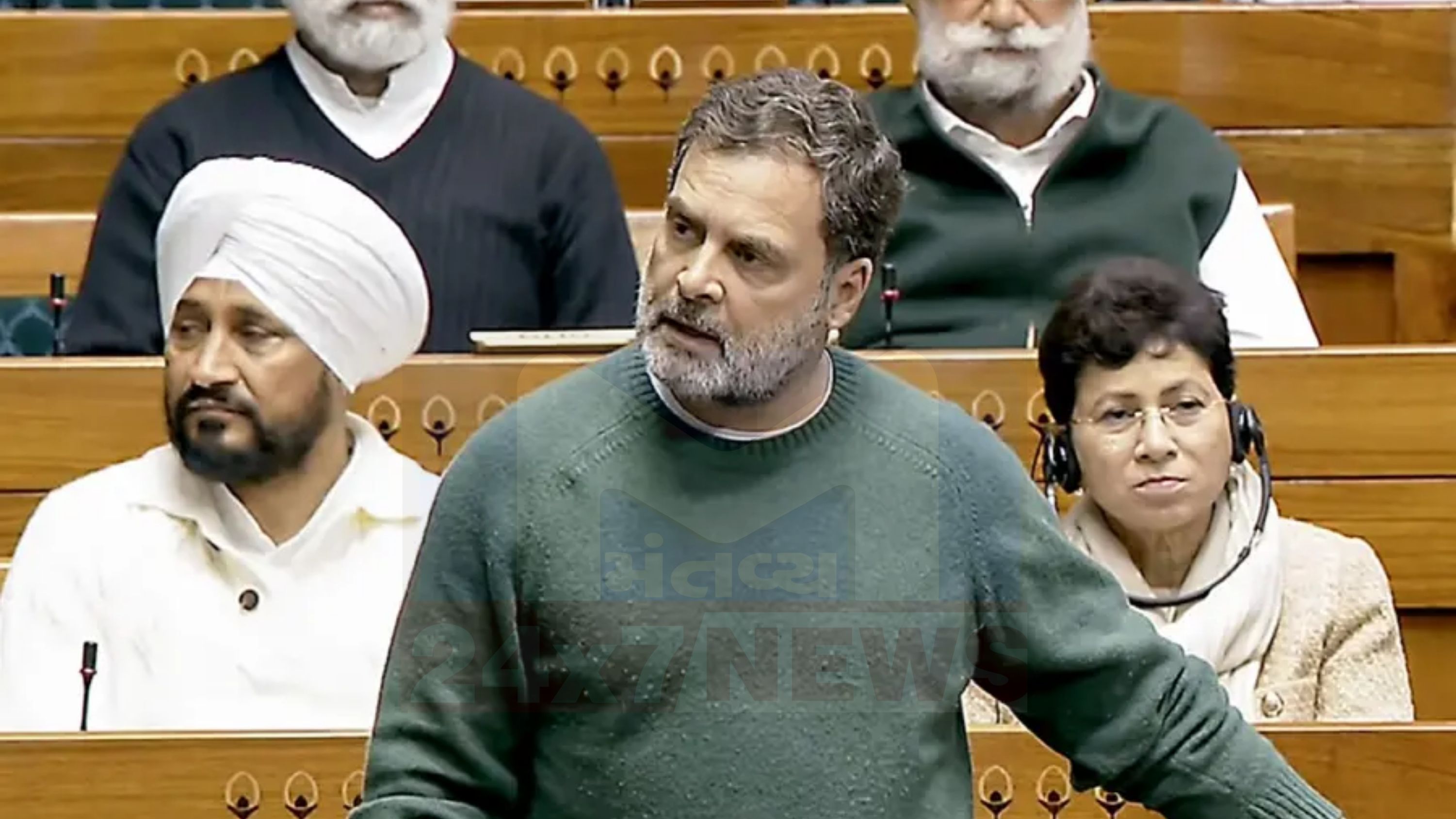 Budget દરમિયાન વિક્ષનો ભારે હંગામો