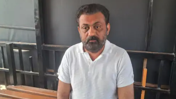 પ્રવીણ સોરાણી(Pravin Sorani)ને પ્રદેશ કોંગ્રેસે નોટિસ ફટકારી