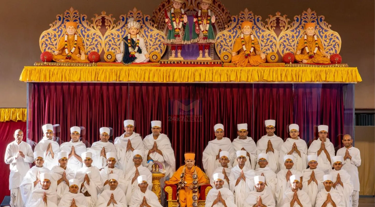 BAPS, નવયુવાનો, દીક્ષા, વકીલ, MBA