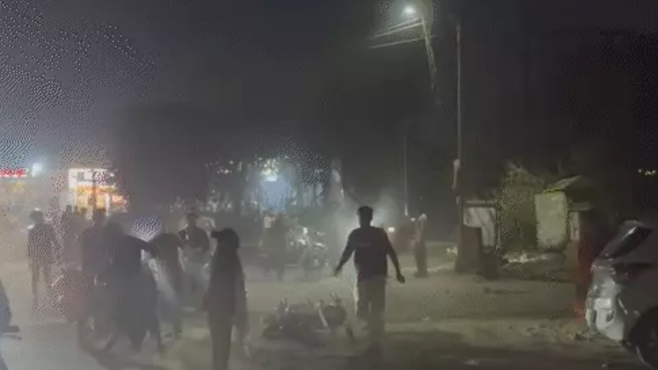 અમદાવાદમાં Knife Girlના વાઇરલ વિડીયોથી સનસનાટી