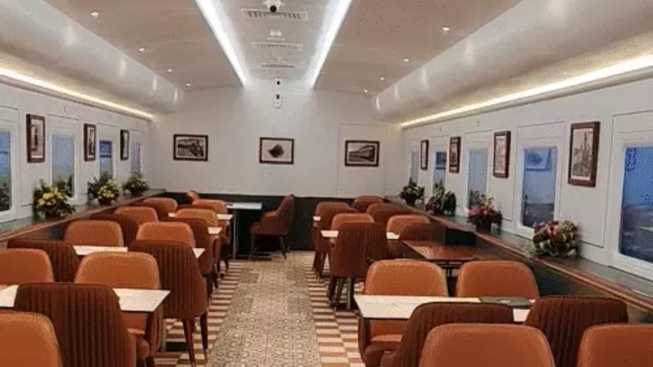The Bullet Restaurant, વડોદરામાં રફતાર પણ અને આહાર પણ