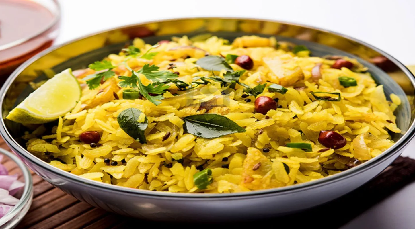 Poha Recipe, નાસ્તો, બ્રેકફાસ્ટ, ડુંગળી, મીઠો લીમડો
