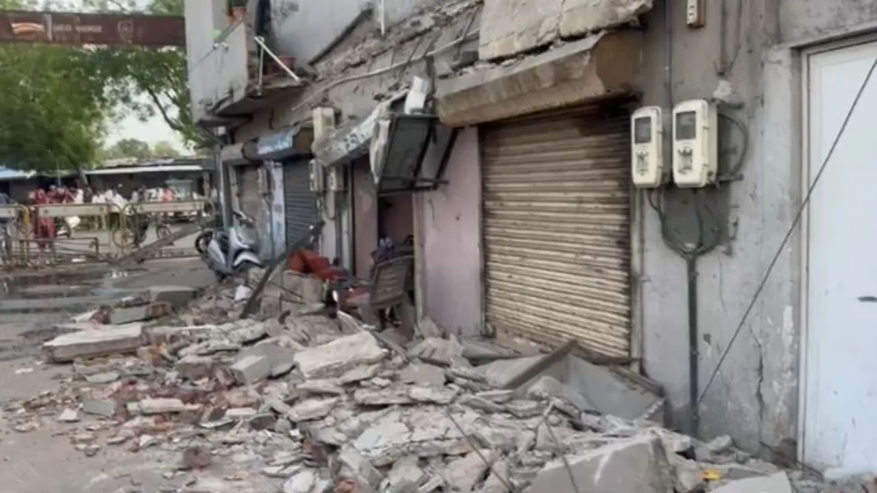 Ahmedabad Memnagar Slab Collapse News