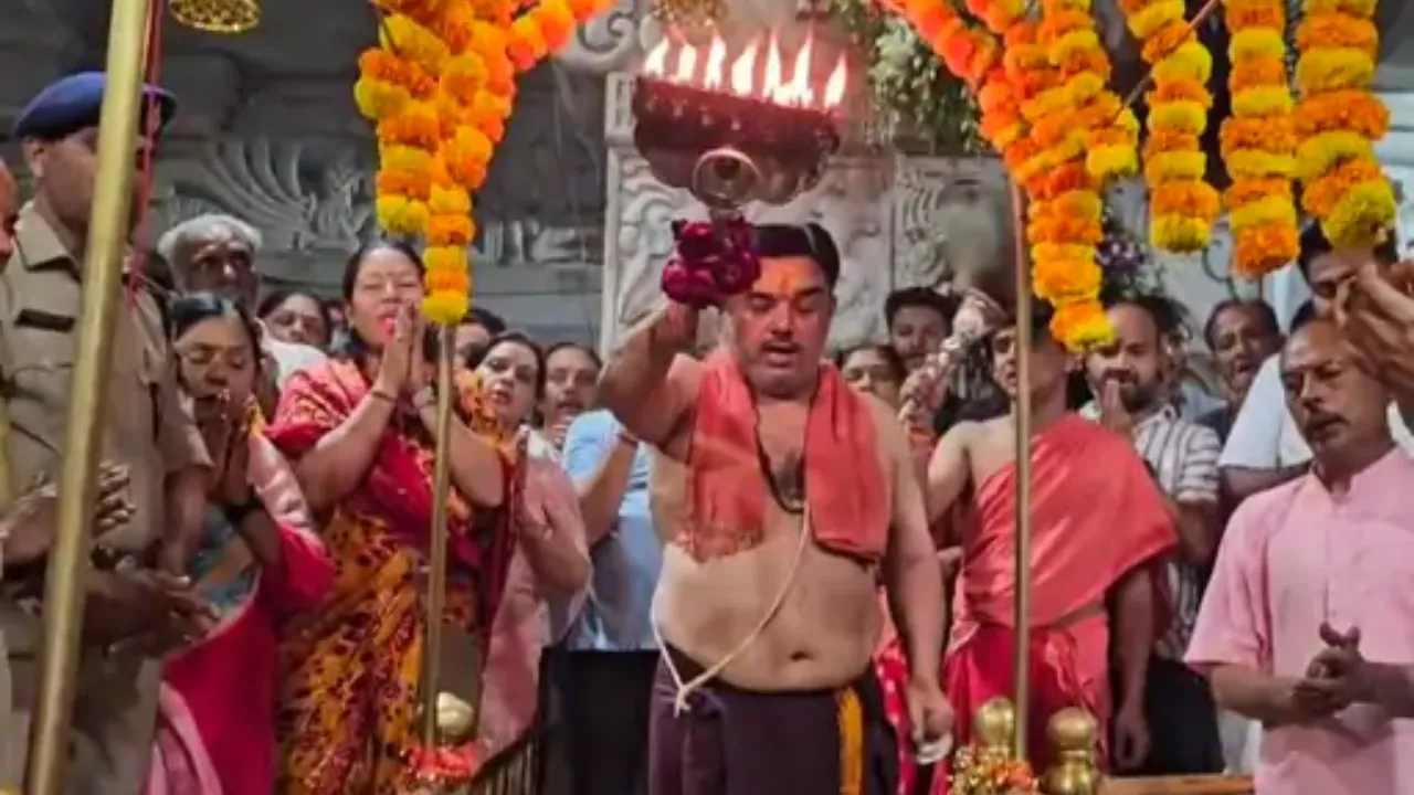ambaji-chaitra-navratri-ashtami-celebration-khedbrahma-havan
