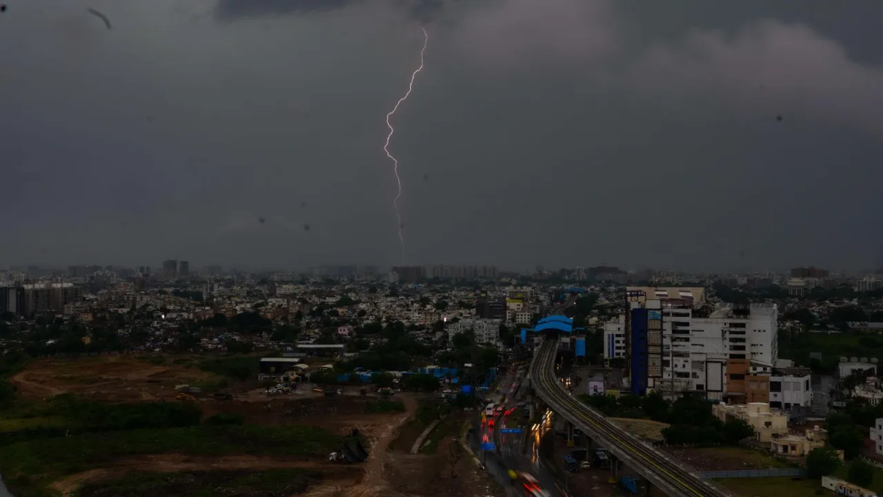 Gujarat Unseasonal Rain Forecast