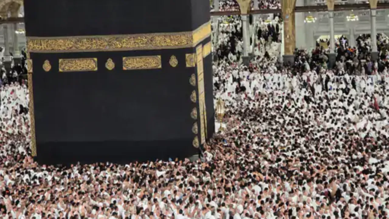 Gujarati Pilgrims Stuck in Mecca
