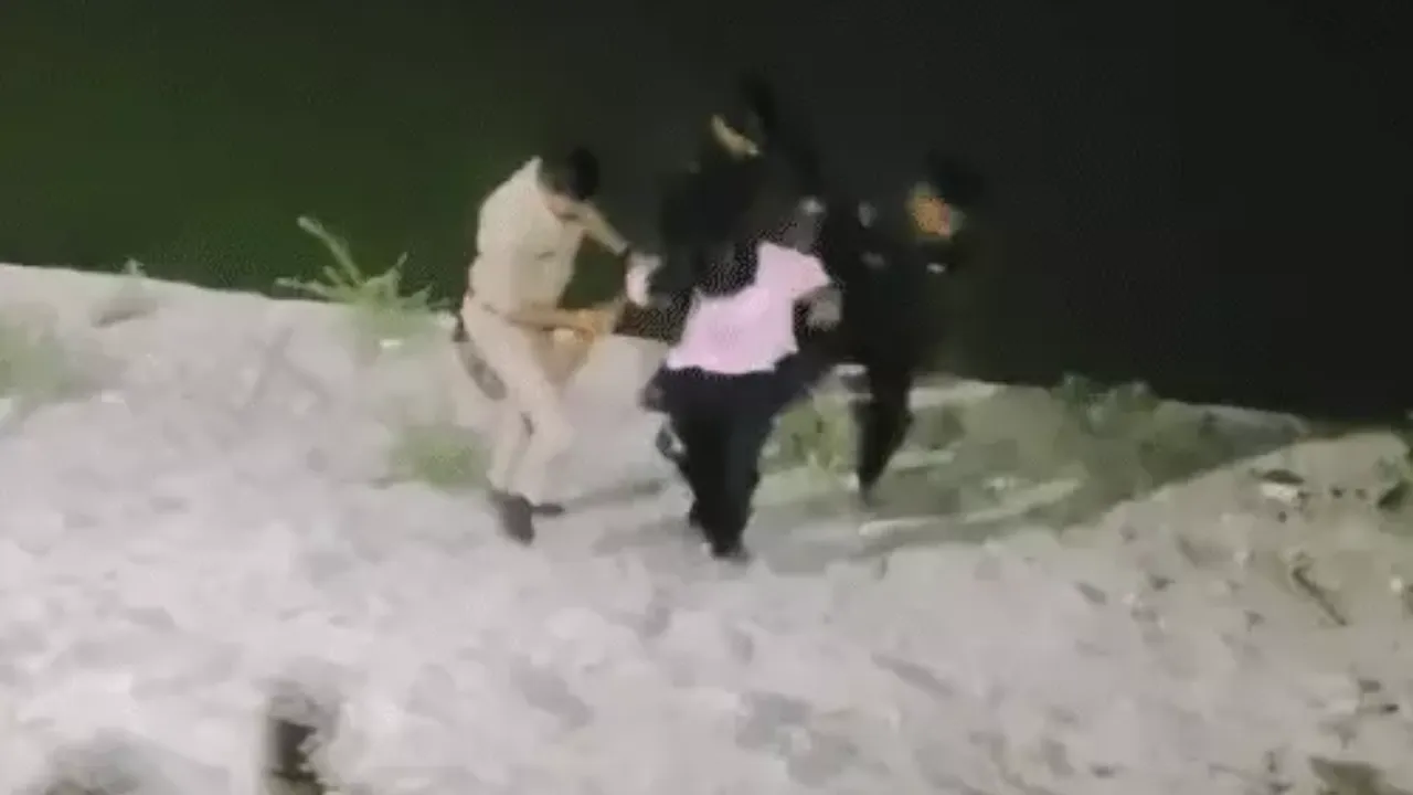 Surat Police Rescue Girl