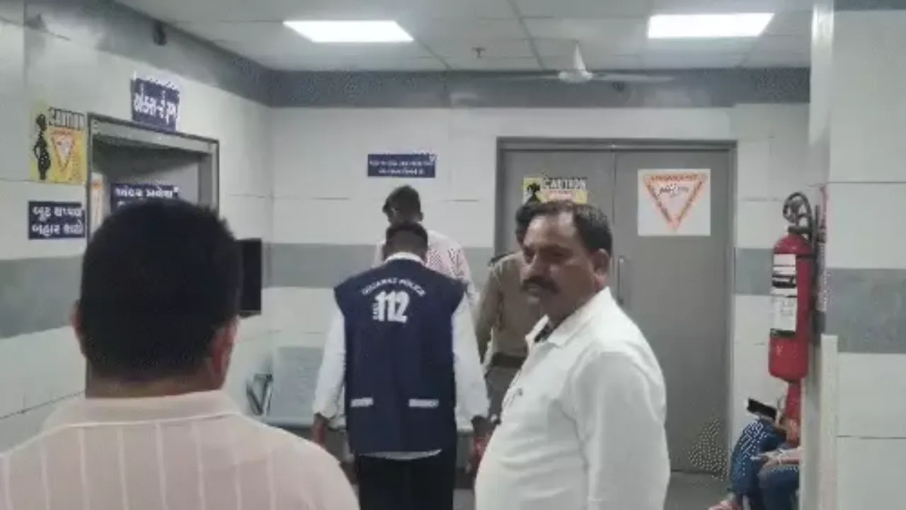 Vadodara Police Attack